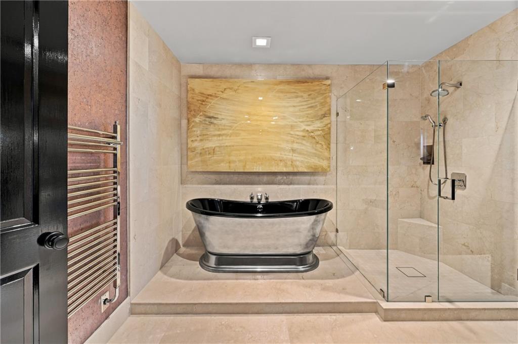 2795 Peachtree Road NE Unit 1608