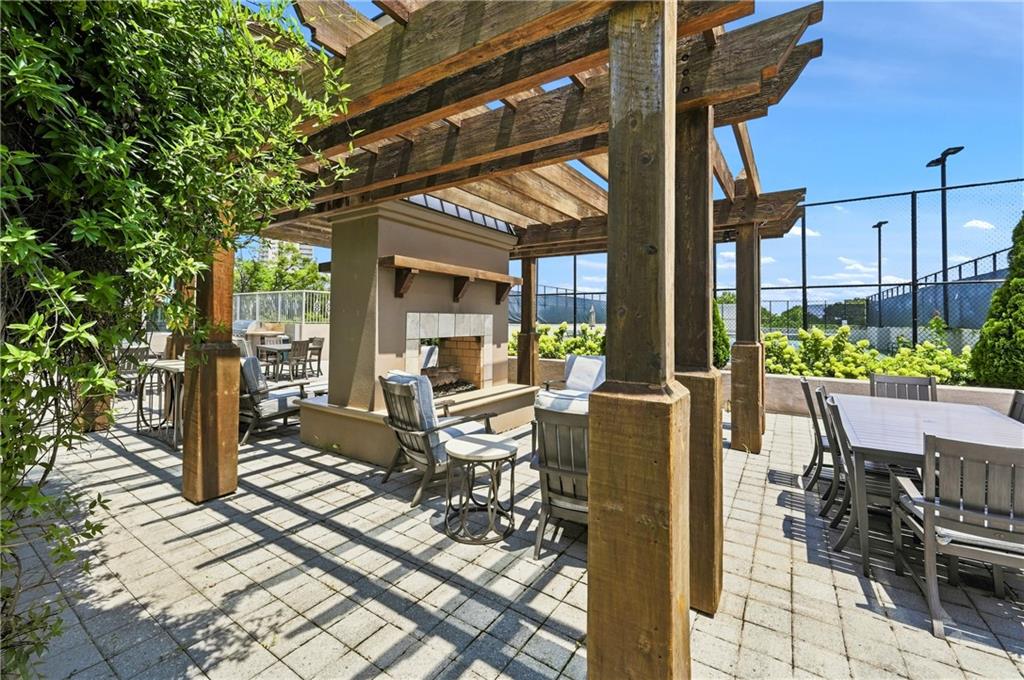 2795 Peachtree Road NE Unit 1608