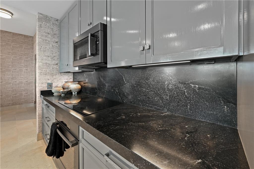2795 Peachtree Road NE Unit 1608
