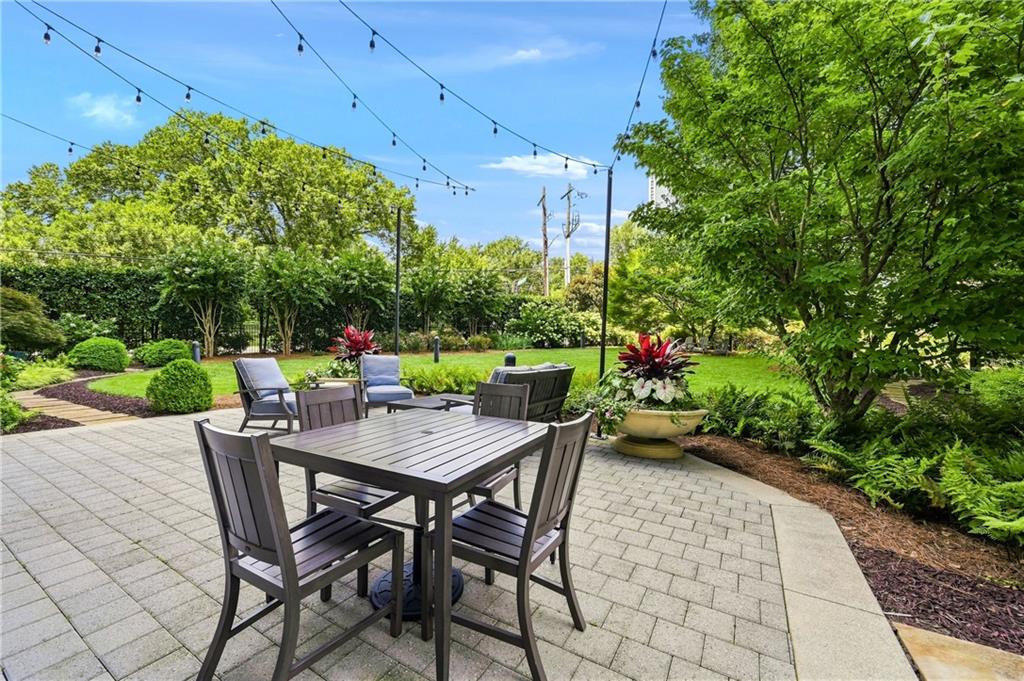 2795 Peachtree Road NE Unit 1608