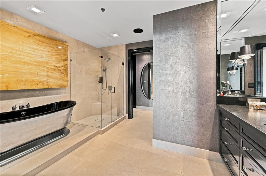 2795 Peachtree Road NE Unit 1608