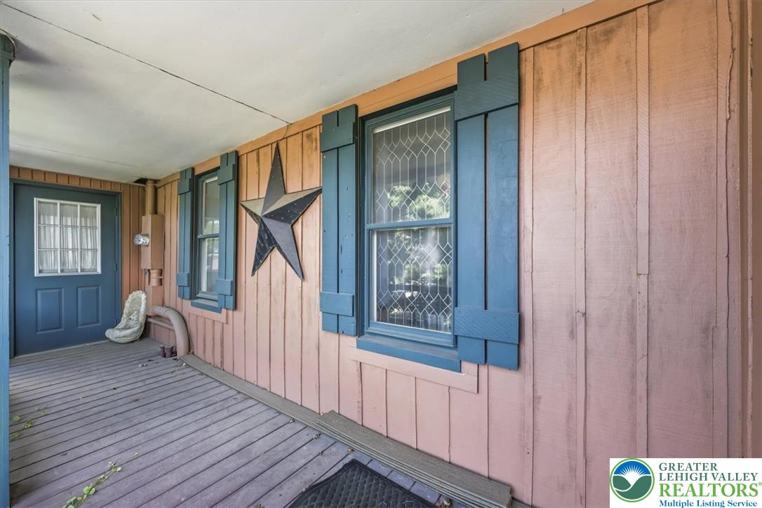 402 West Moorestown Road