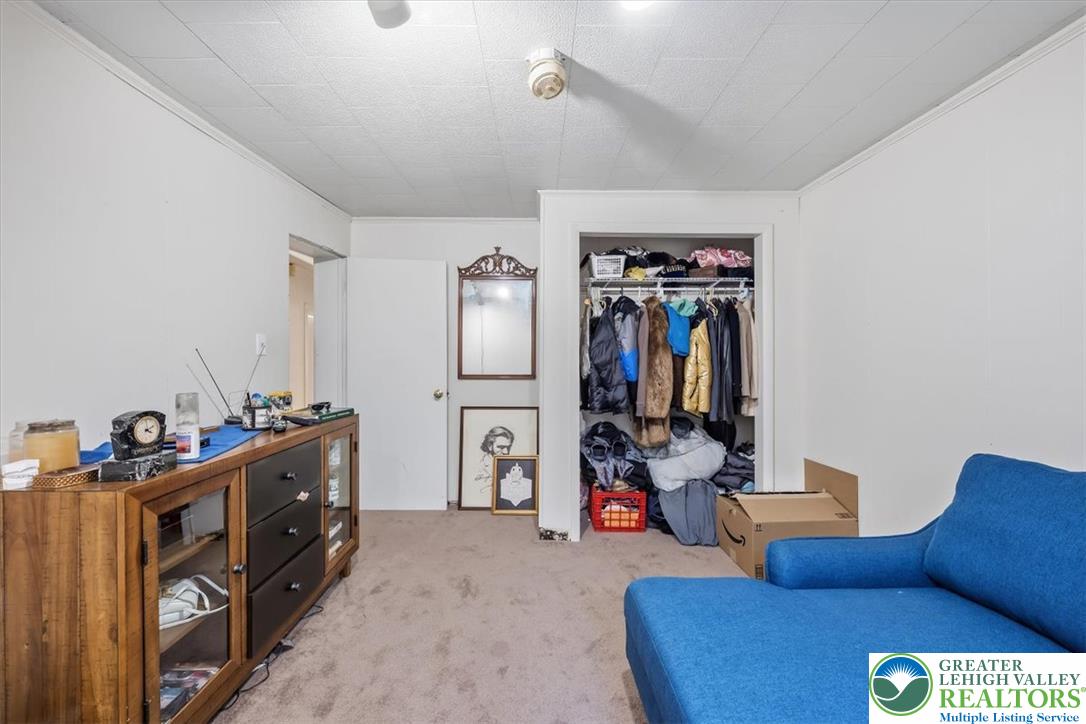 402 West Moorestown Road