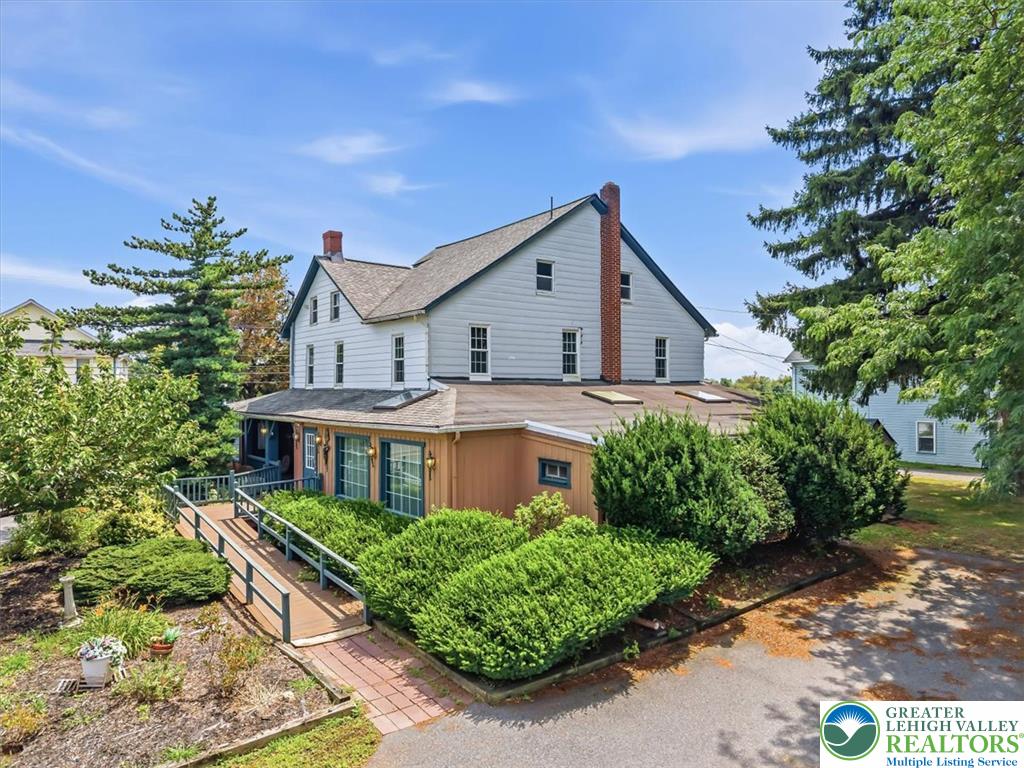 402 West Moorestown Road