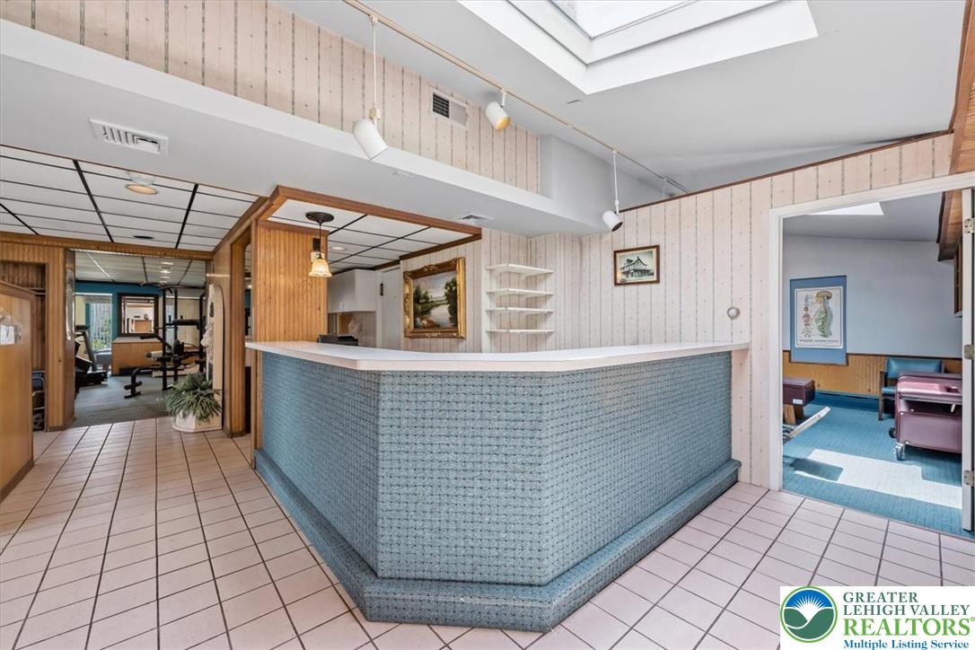 402 West Moorestown Road
