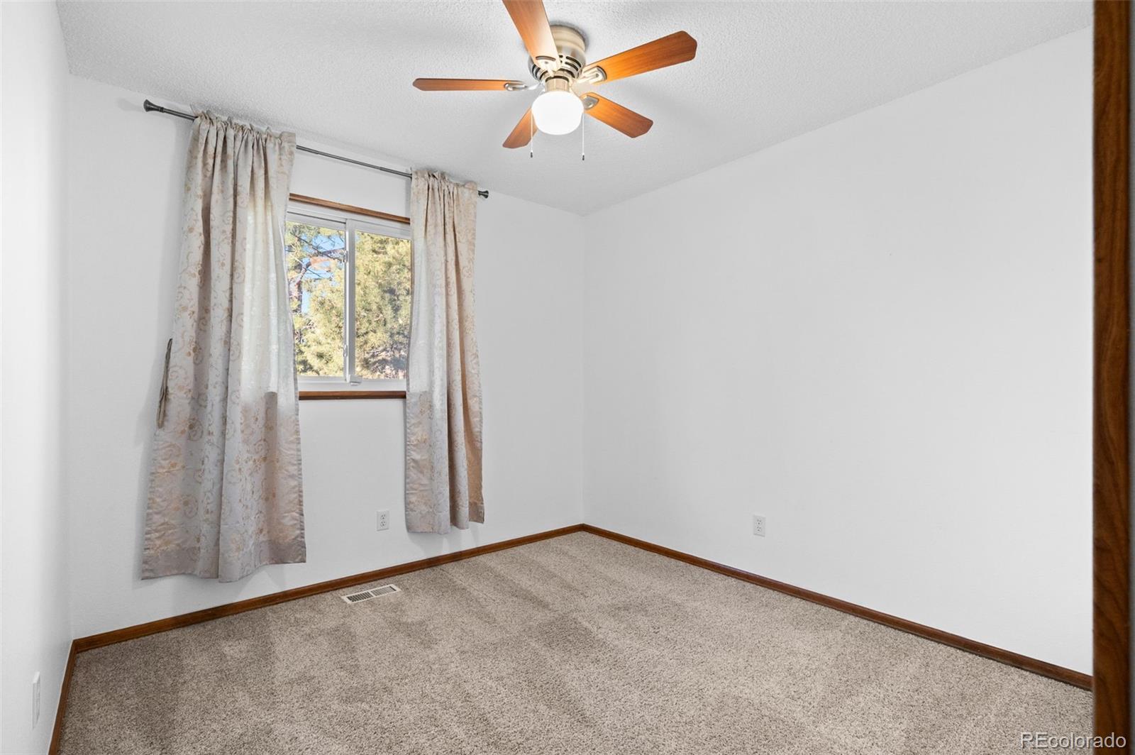 804 Oakwood Drive