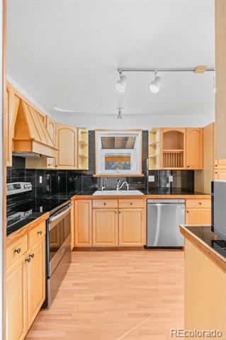 804 Oakwood Drive
