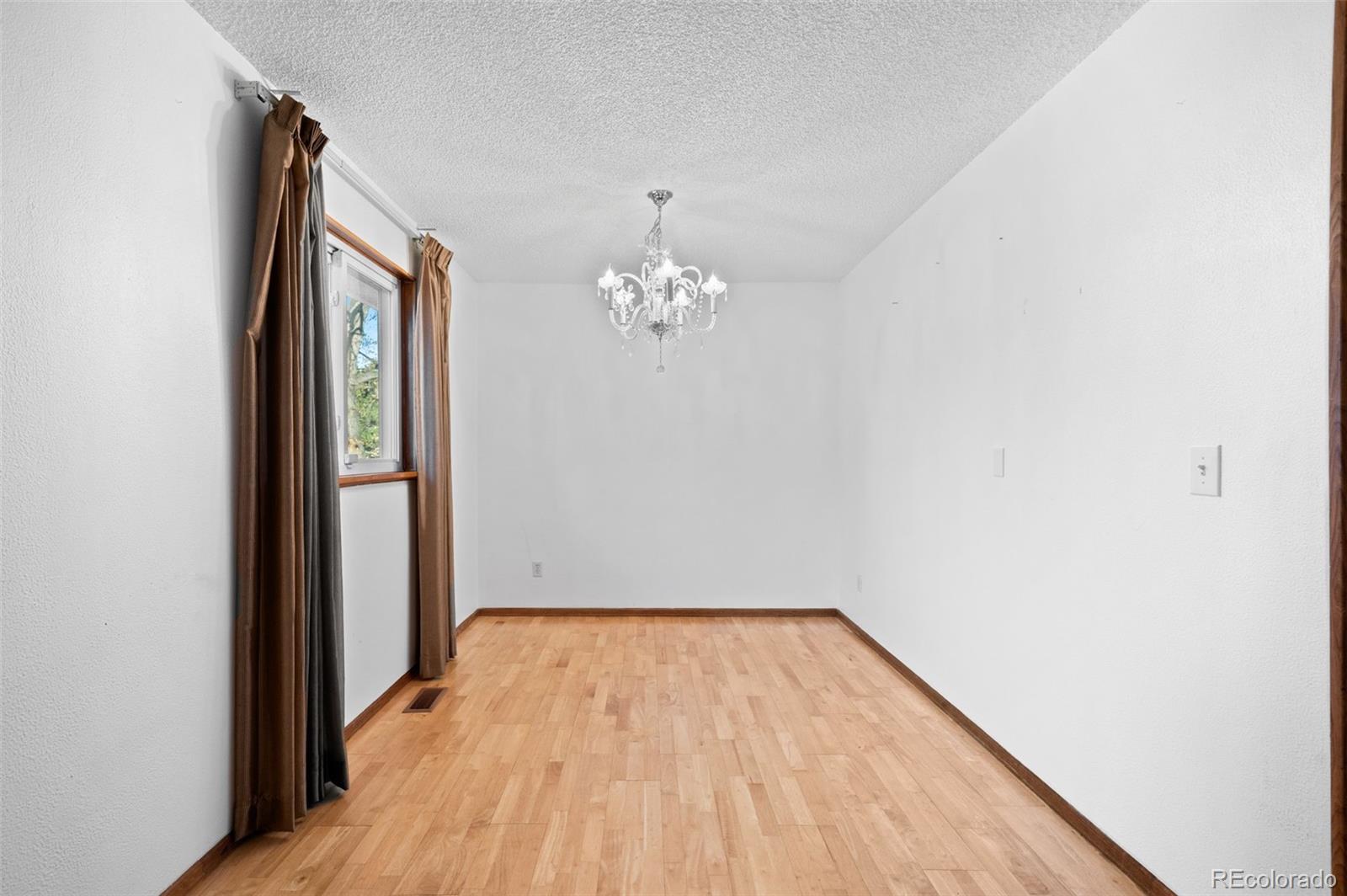 804 Oakwood Drive