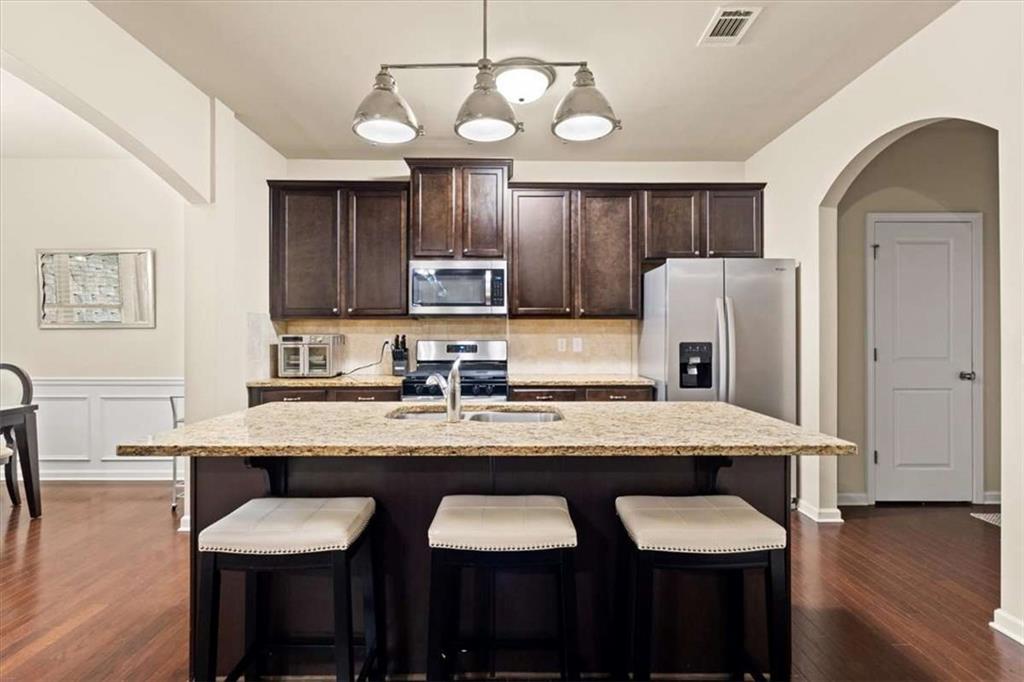 36 Grampian Way Unit 4