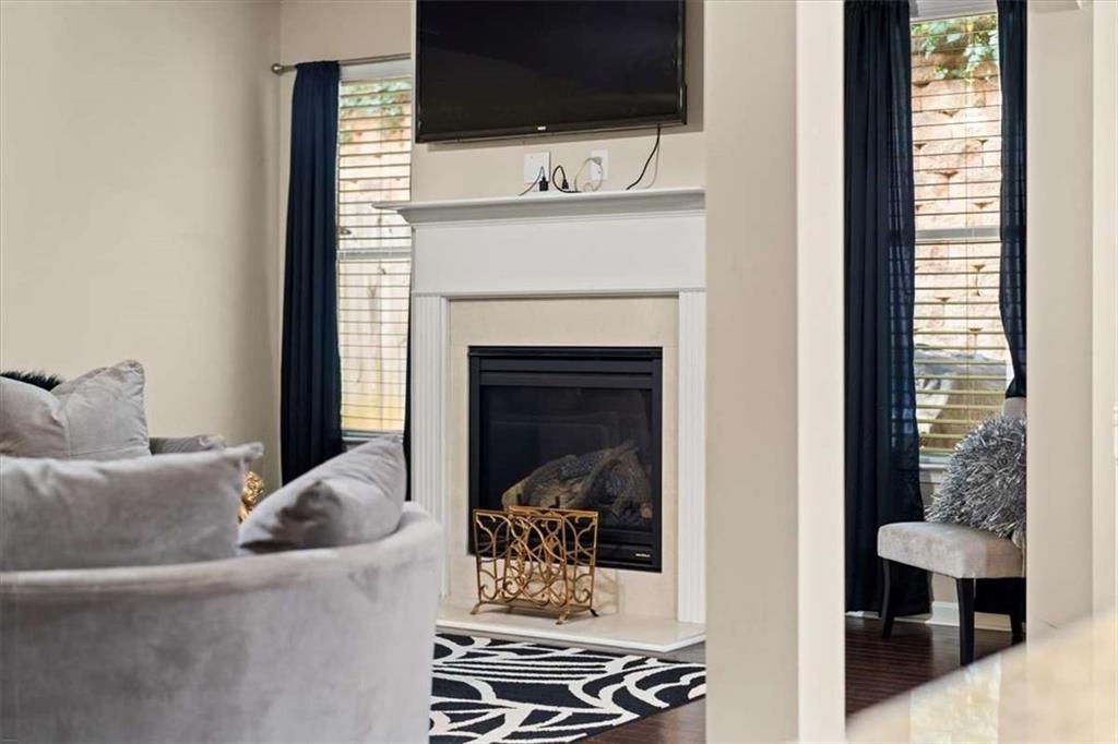 36 Grampian Way Unit 4