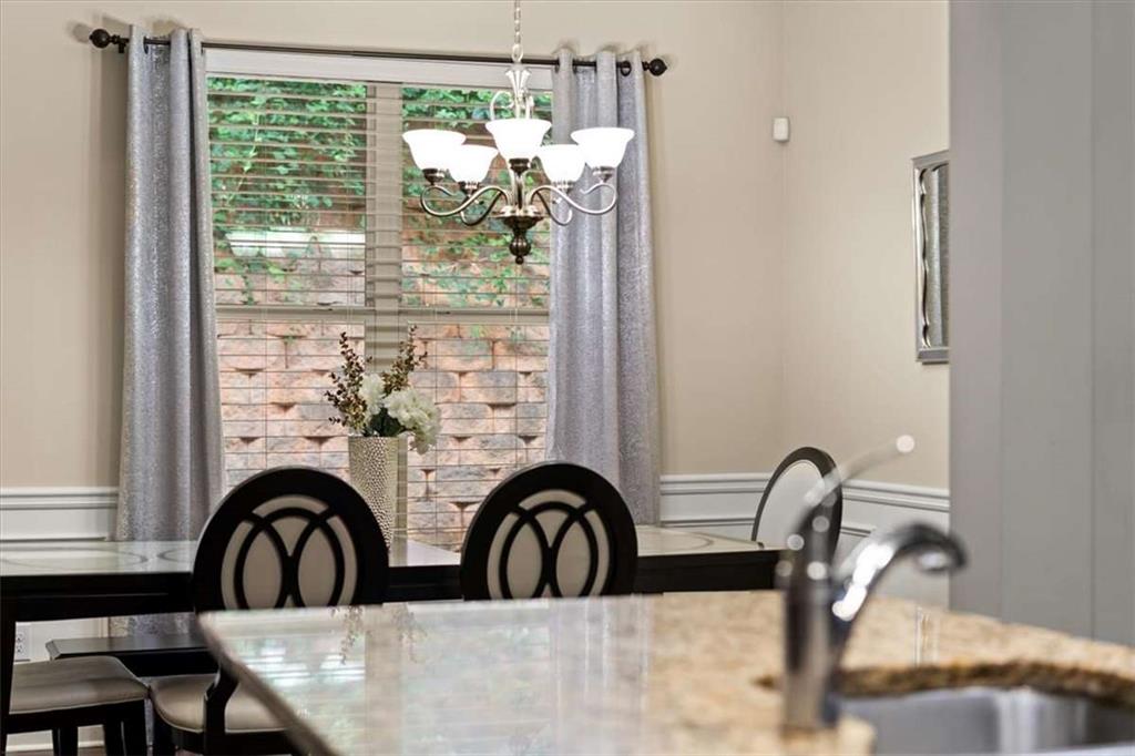 36 Grampian Way Unit 4