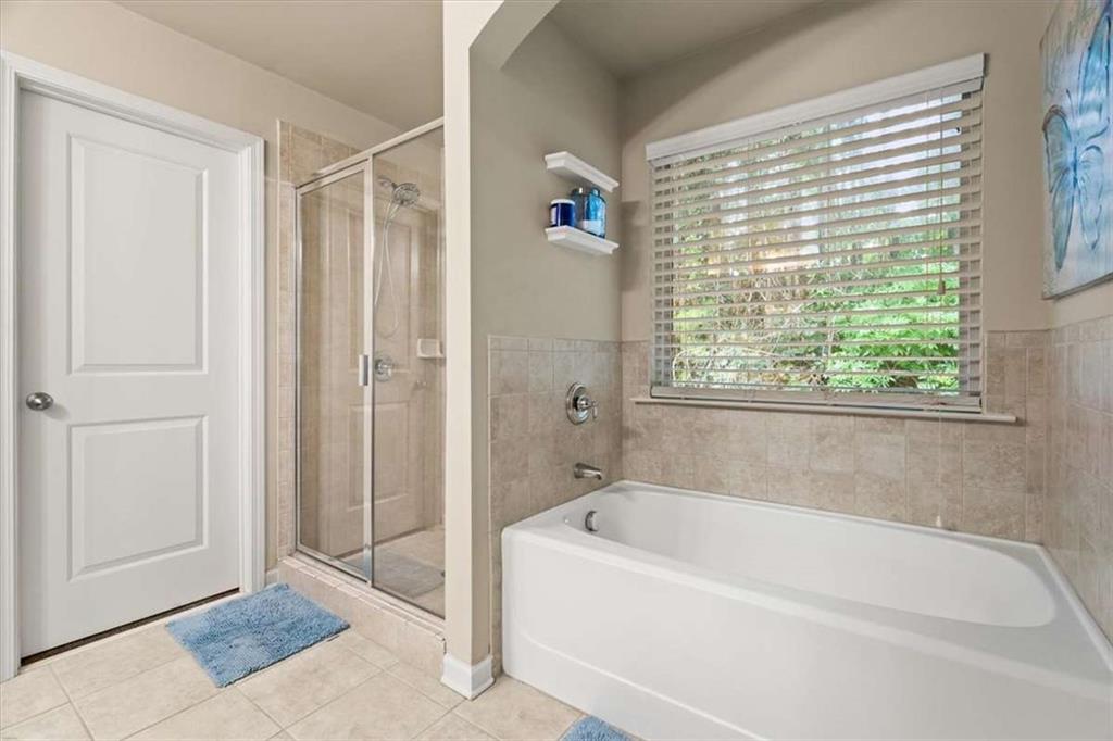 36 Grampian Way Unit 4