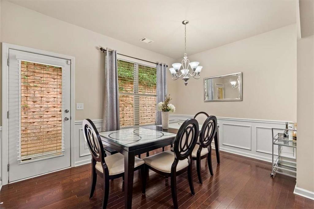 36 Grampian Way Unit 4