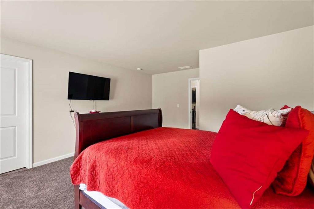 36 Grampian Way Unit 4