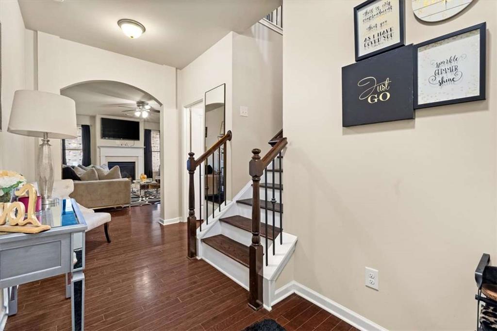 36 Grampian Way Unit 4