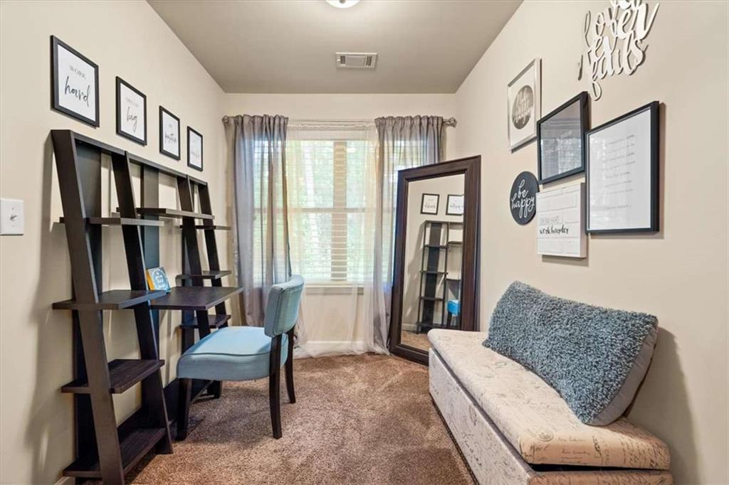 36 Grampian Way Unit 4