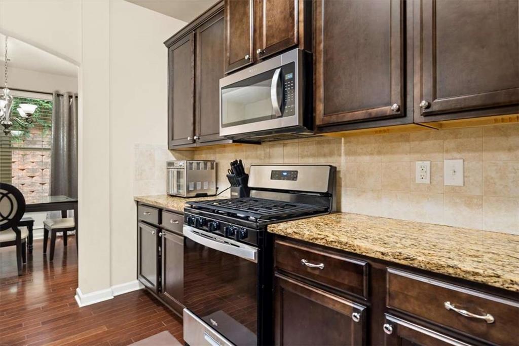 36 Grampian Way Unit 4