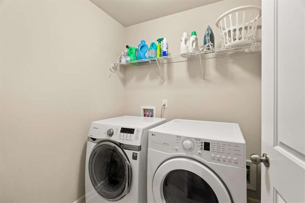 36 Grampian Way Unit 4