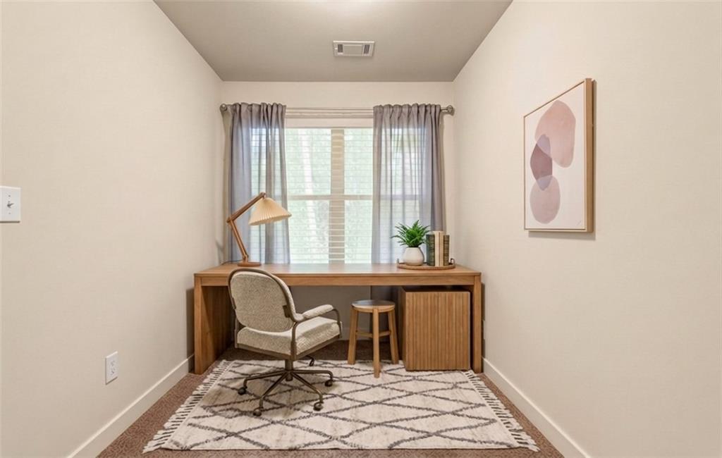 36 Grampian Way Unit 4