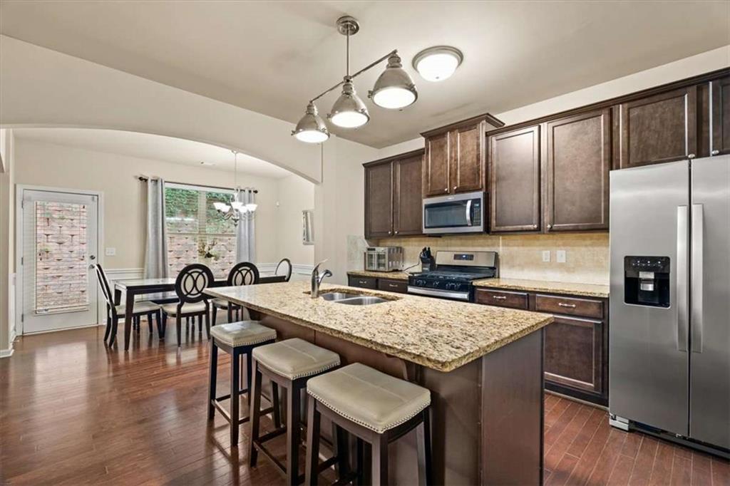 36 Grampian Way Unit 4