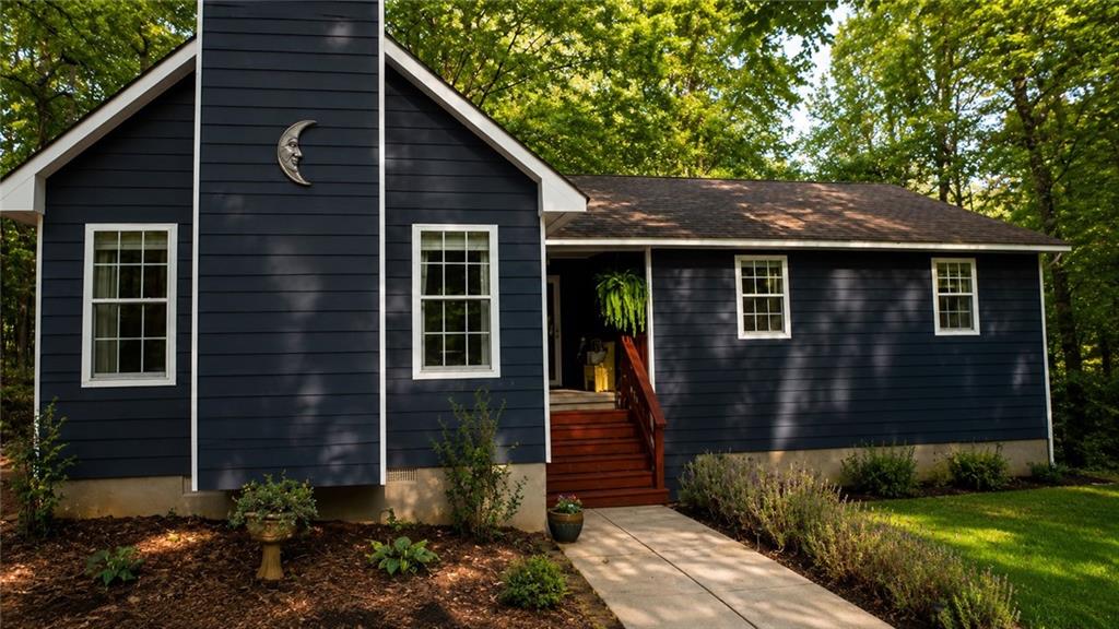 125 Maple Place