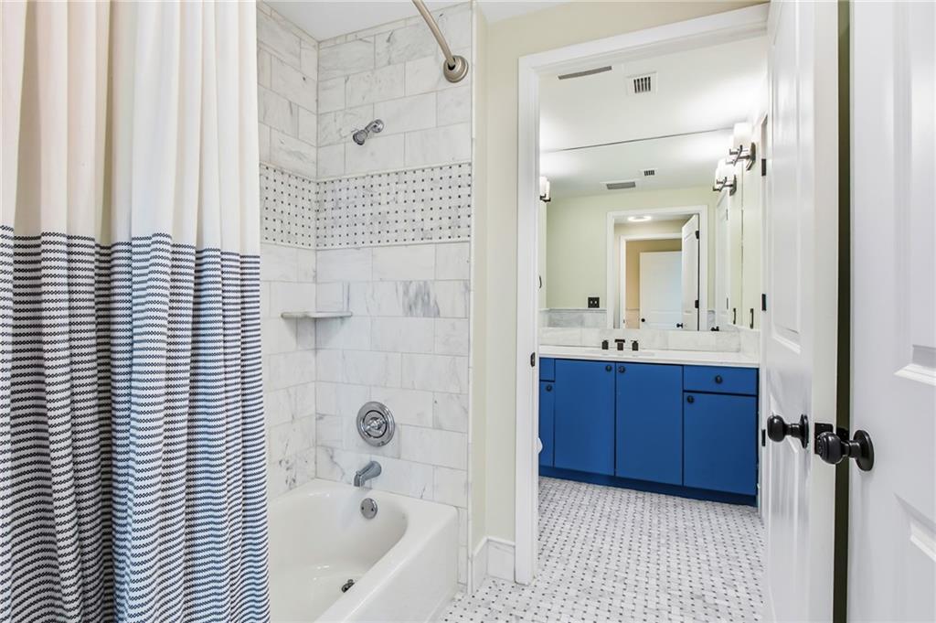 3338 Peachtree Road NE Unit 2105