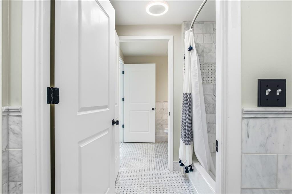3338 Peachtree Road NE Unit 2105