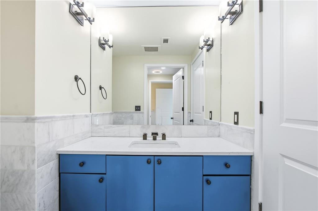3338 Peachtree Road NE Unit 2105