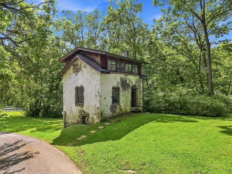 1168 Mount Pleasant Road