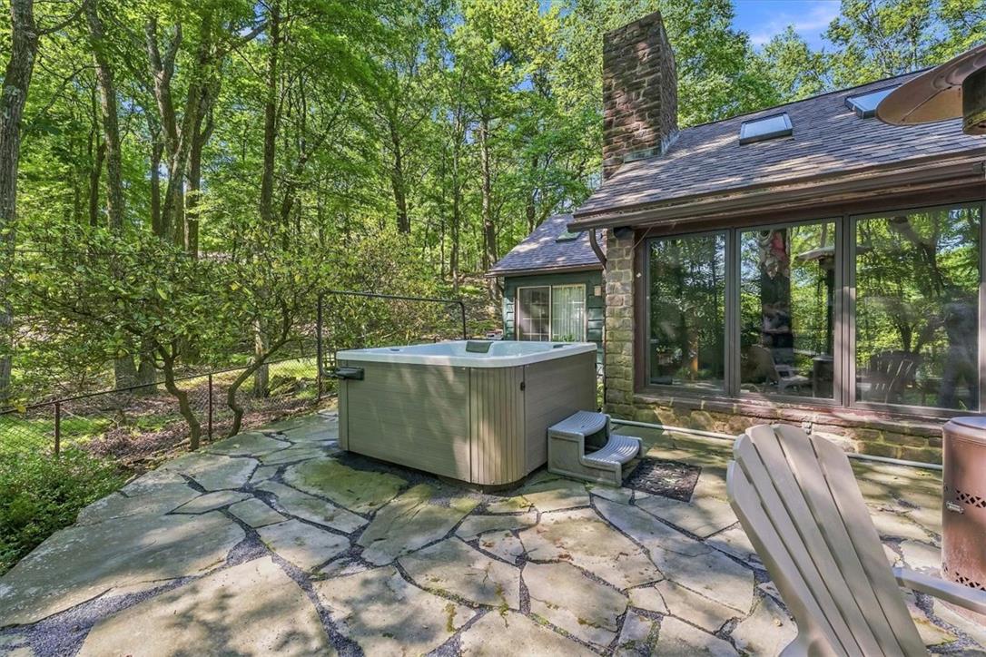 78 Crest Drive