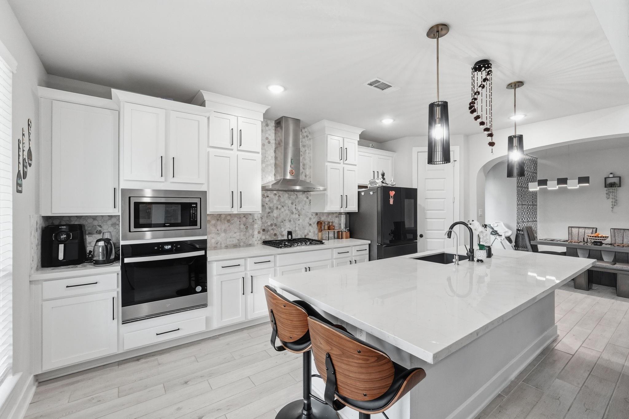 2842 Acacia Grove Drive