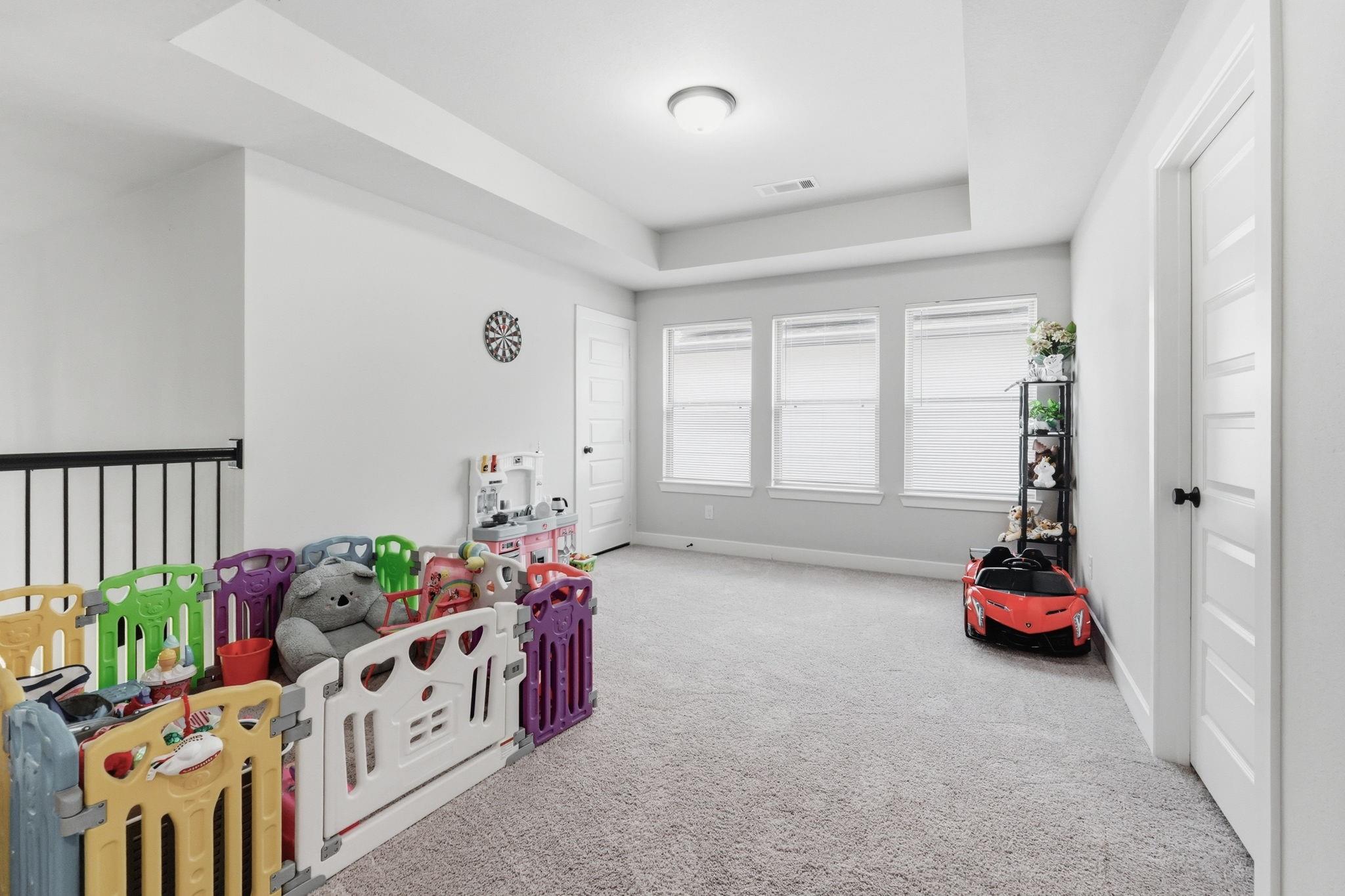 2842 Acacia Grove Drive