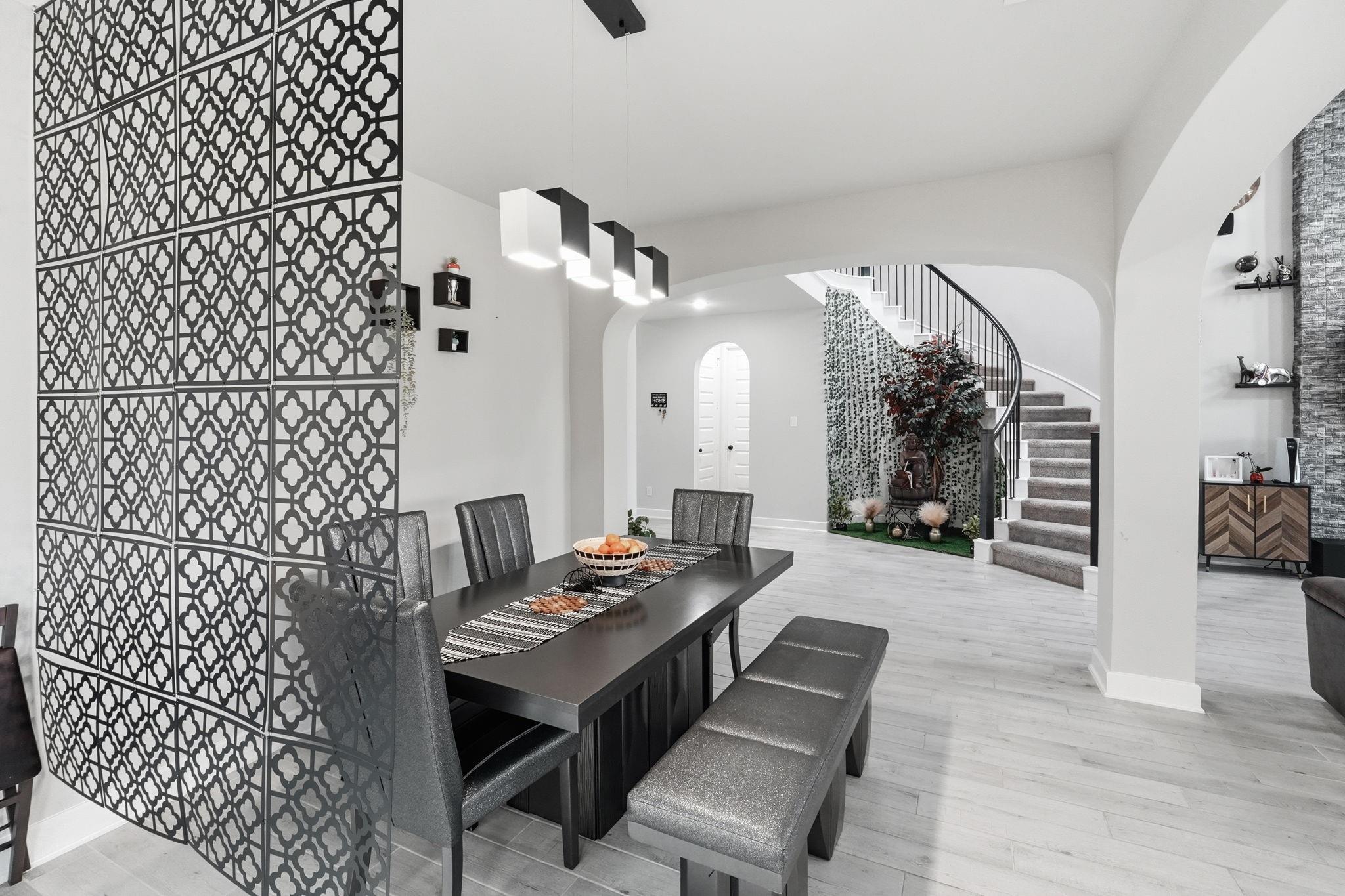 2842 Acacia Grove Drive