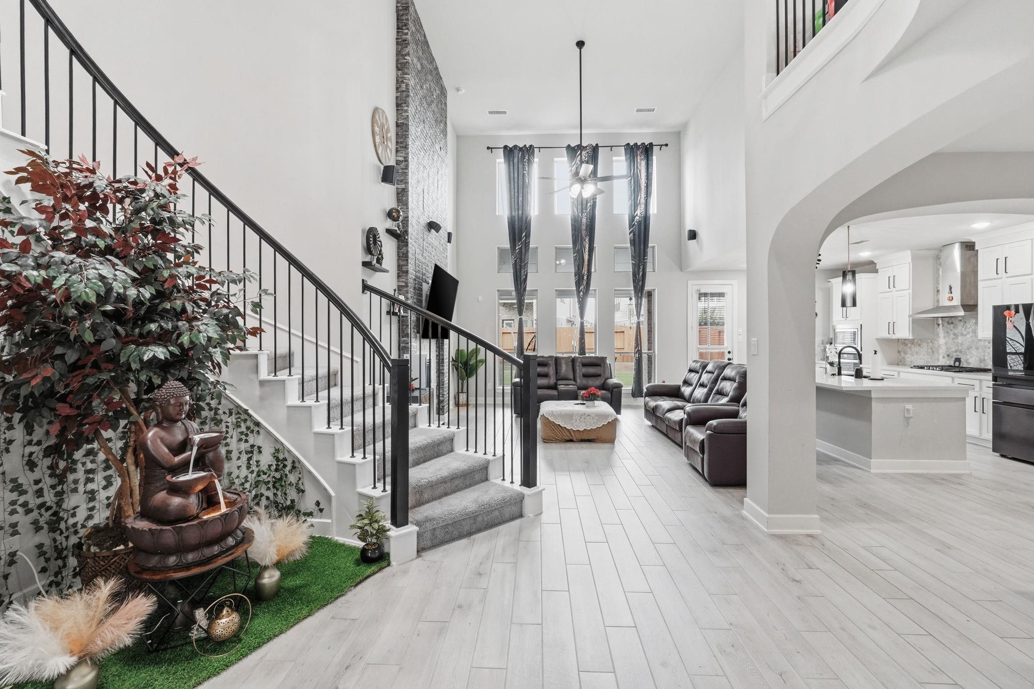 2842 Acacia Grove Drive