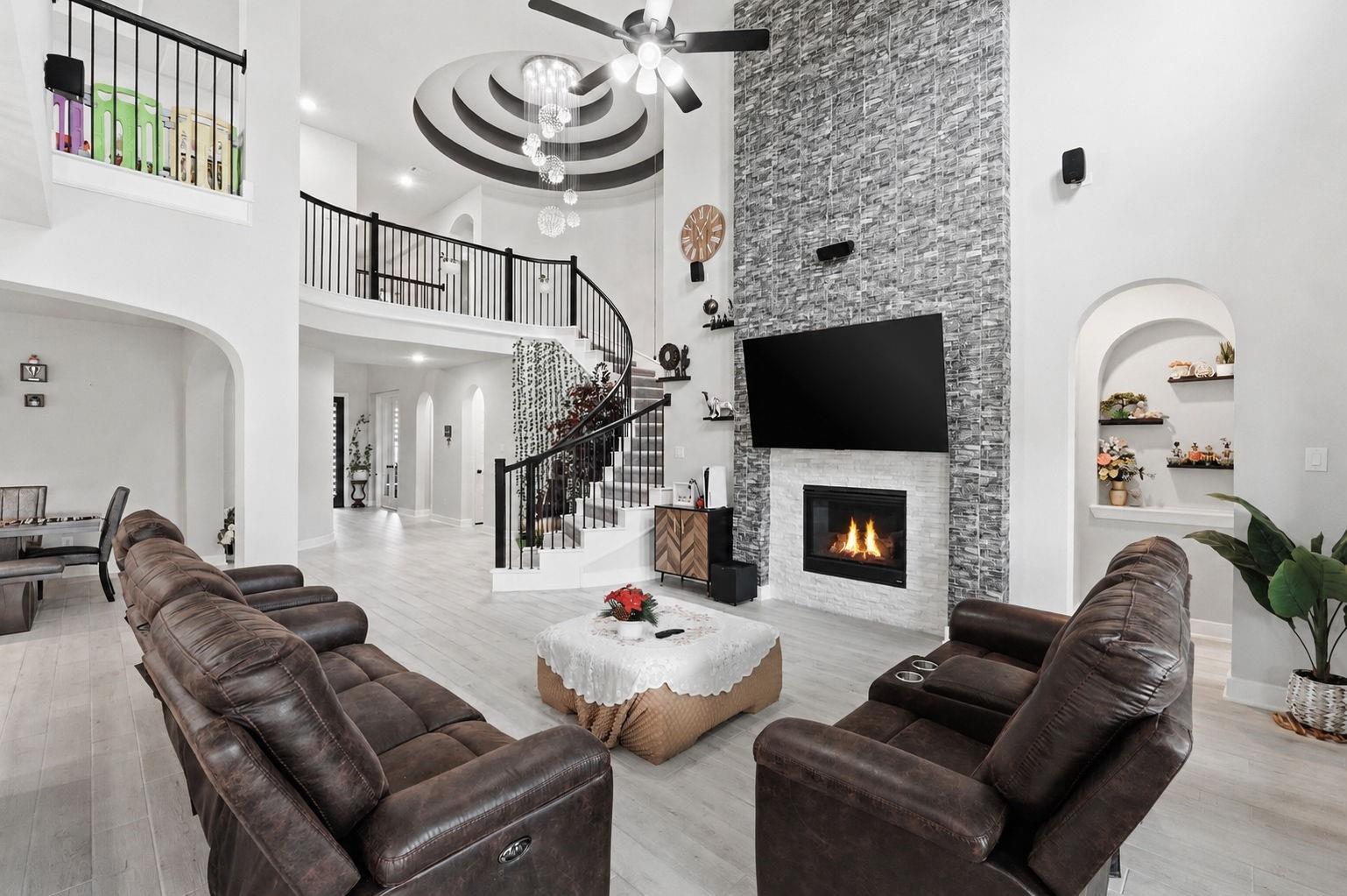 2842 Acacia Grove Drive