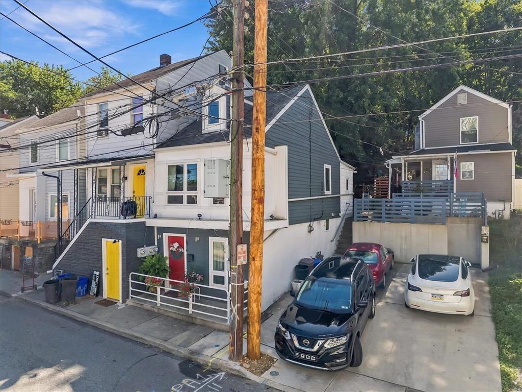 676 Pine Street