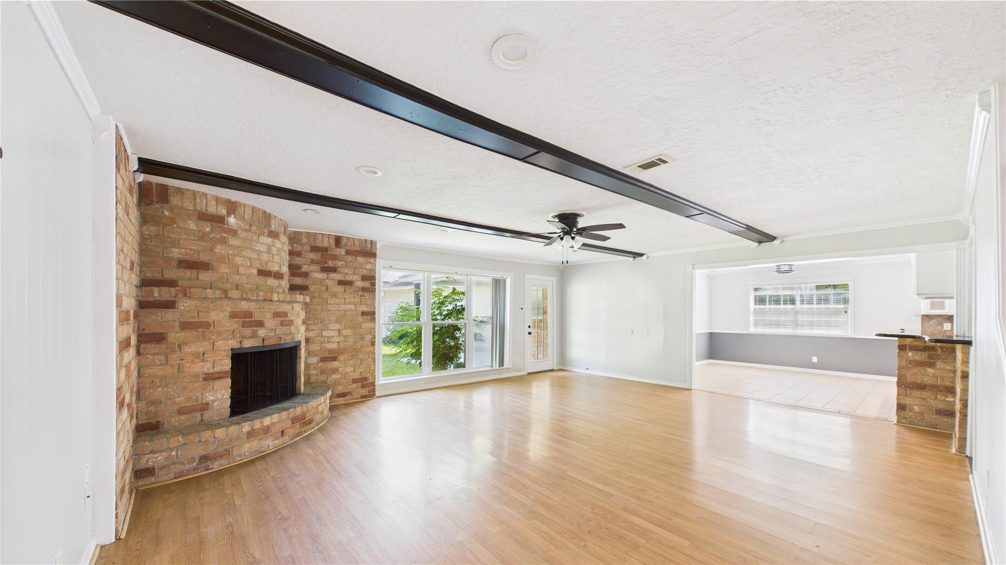 1107 Verret Lane