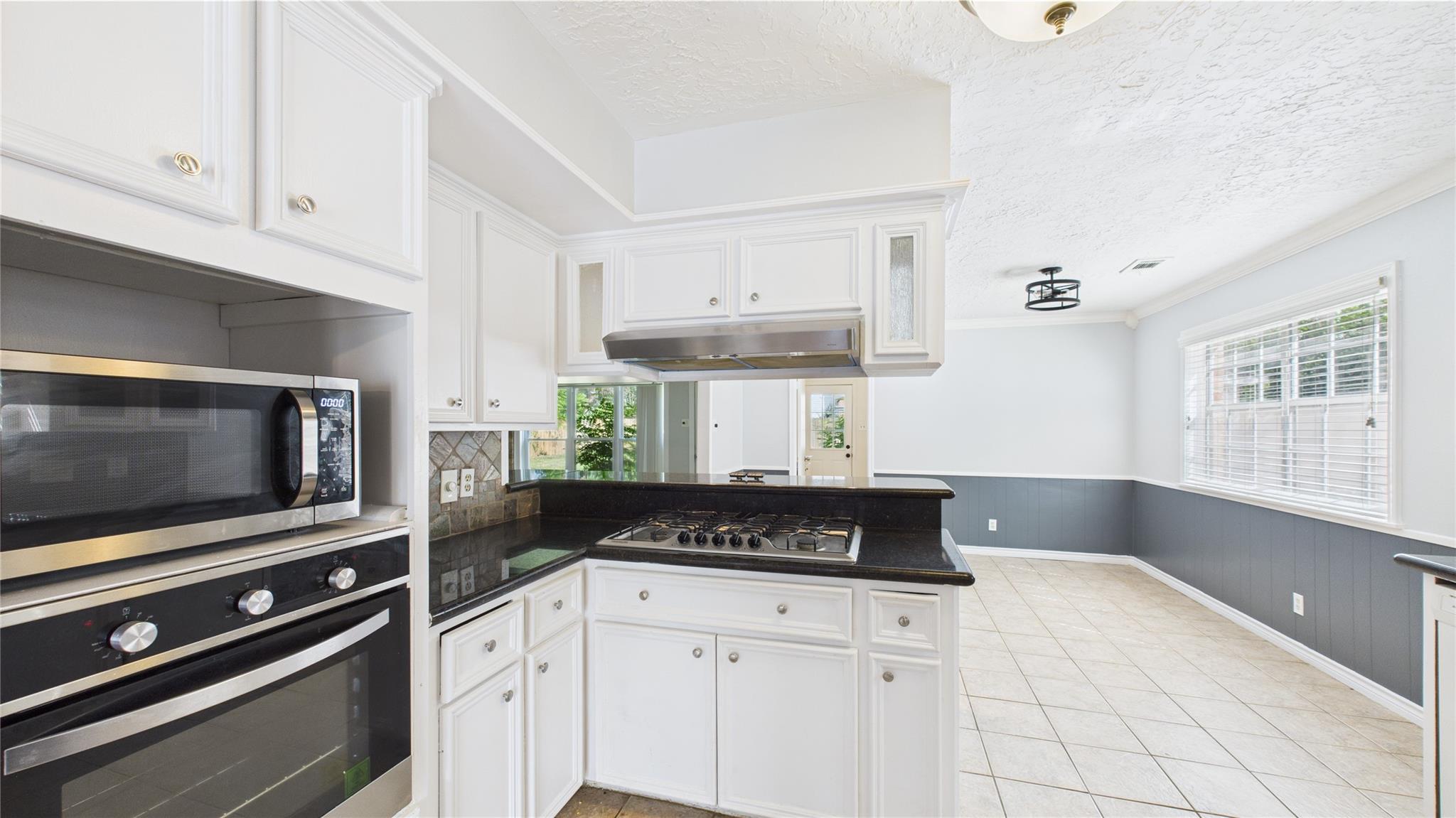 1107 Verret Lane