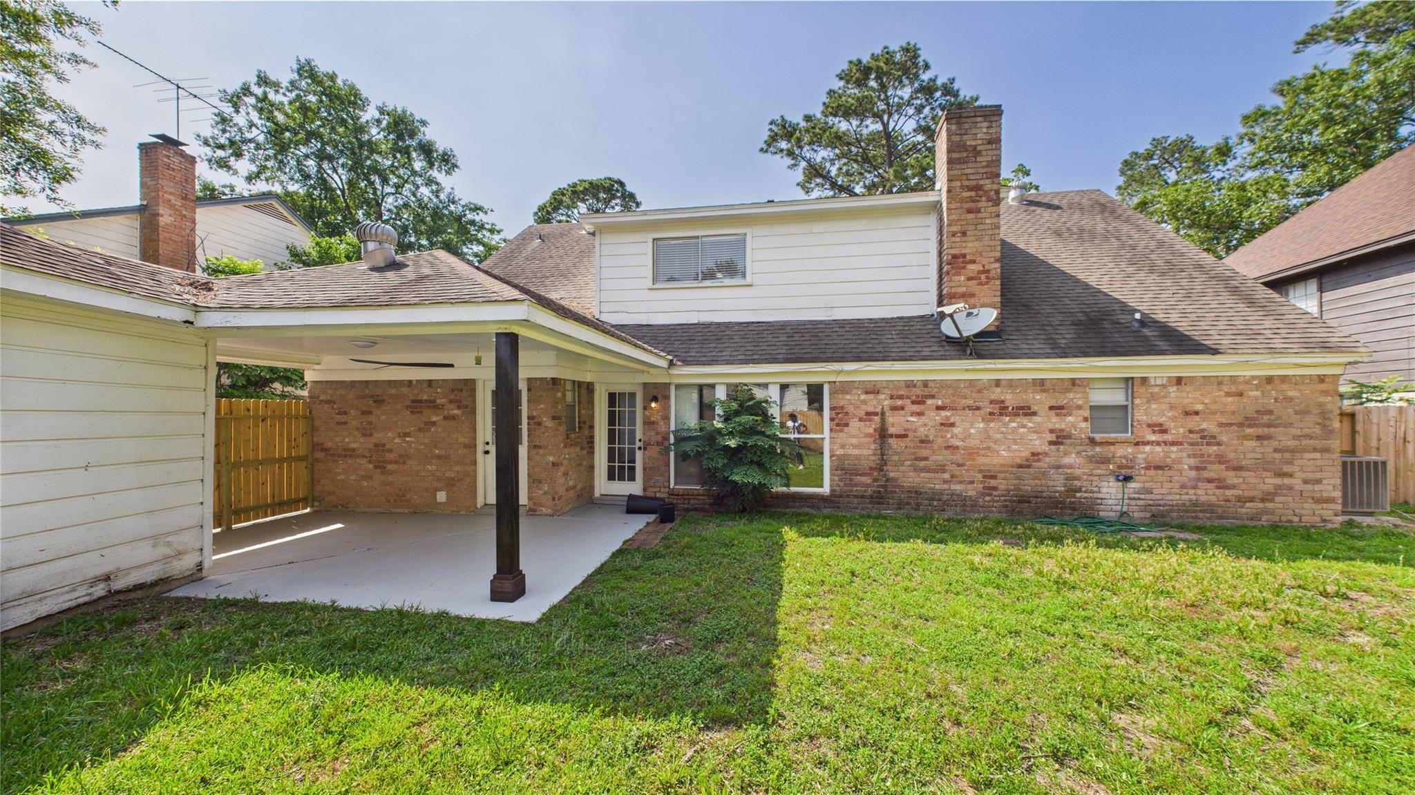 1107 Verret Lane