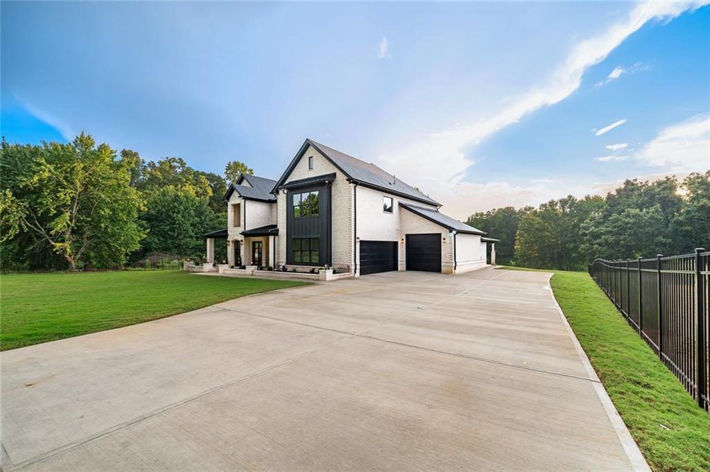 2182 Prospect Road NE