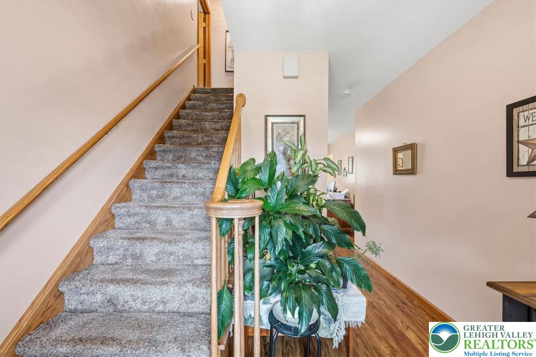 322 West 10th Street