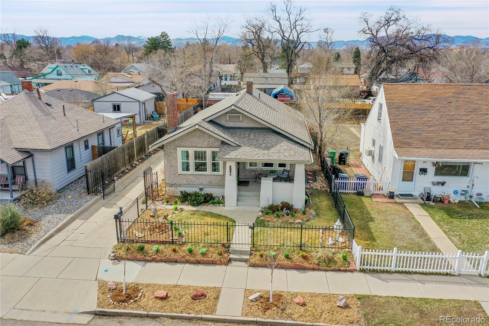 633 Lowell Boulevard