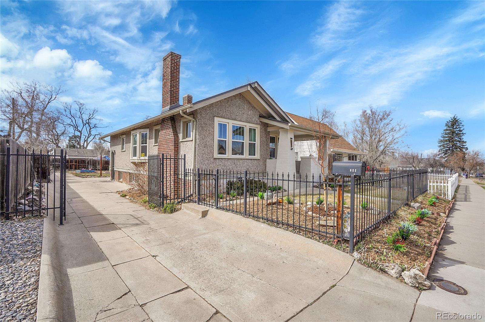 633 Lowell Boulevard