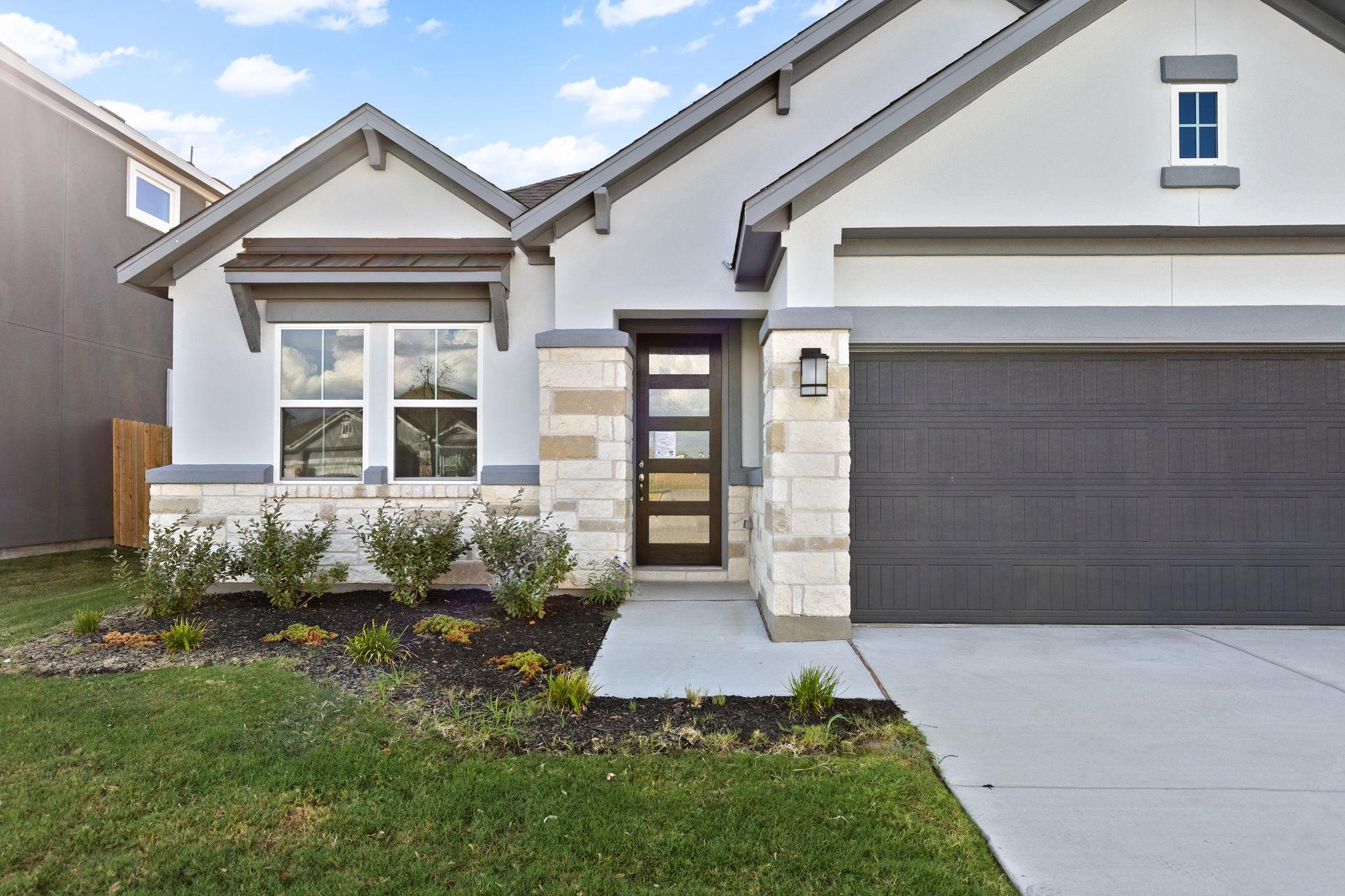 19116 Ariel Elena WAY