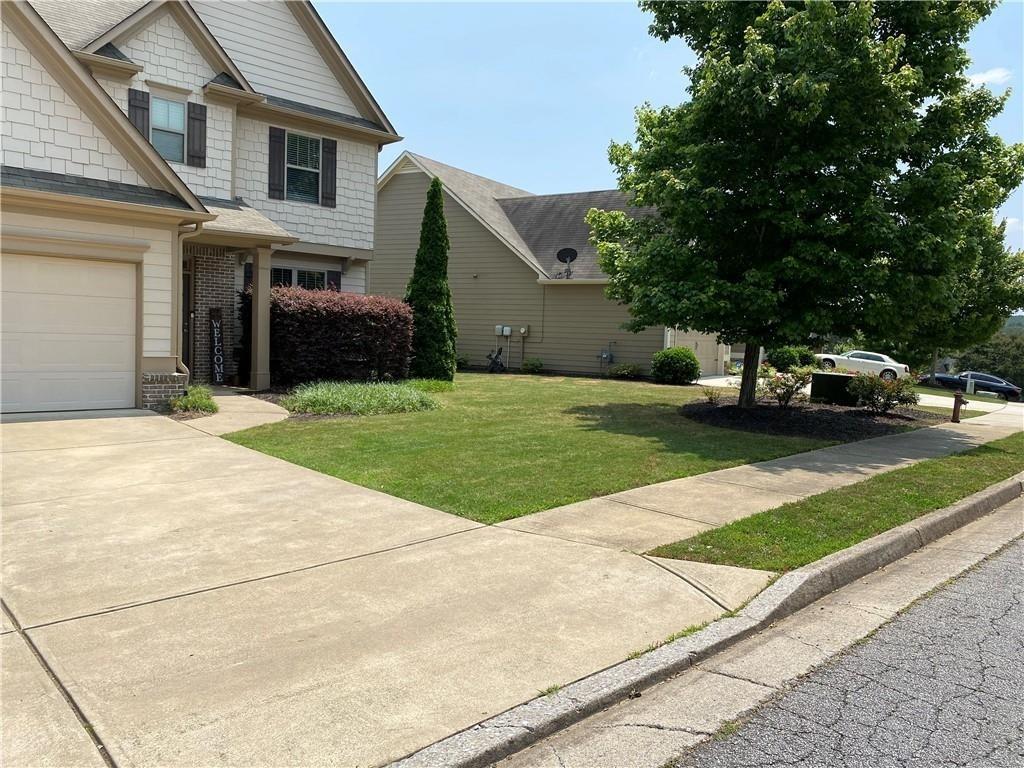 438 Fieldstone Lane