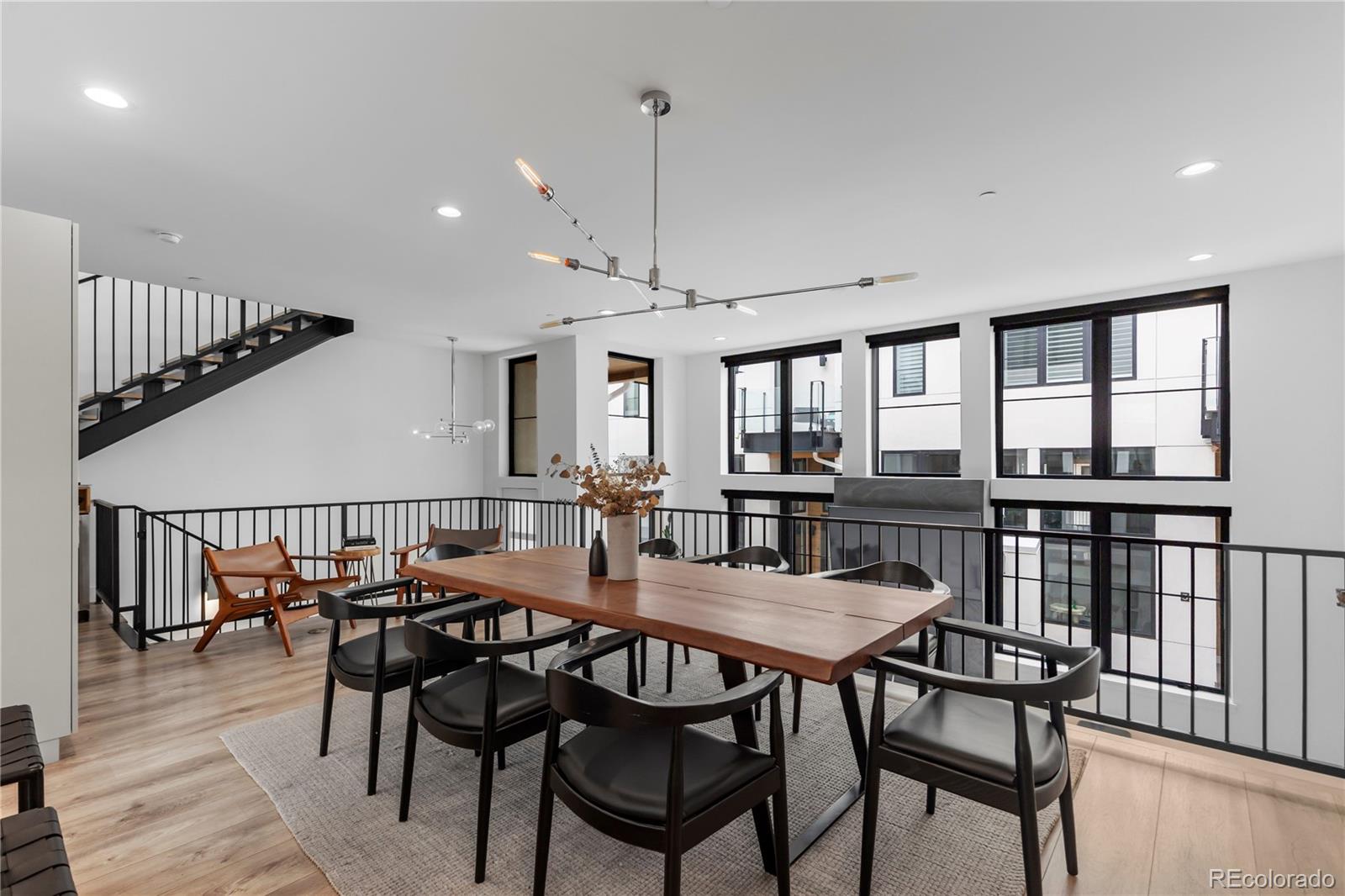 818 Ash Street Unit: 3