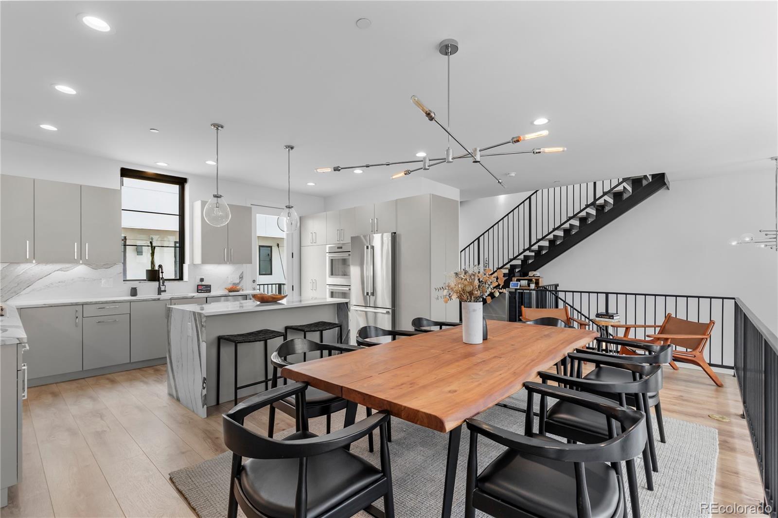 818 Ash Street Unit: 3
