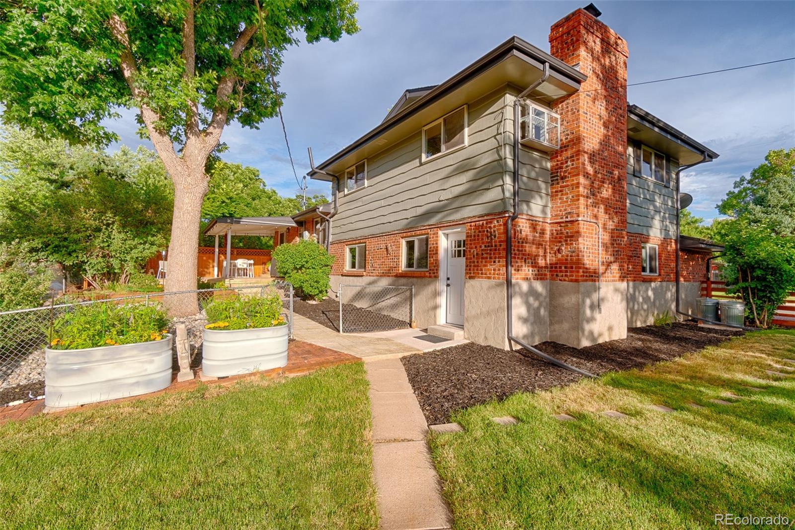 3767 E Fair Place