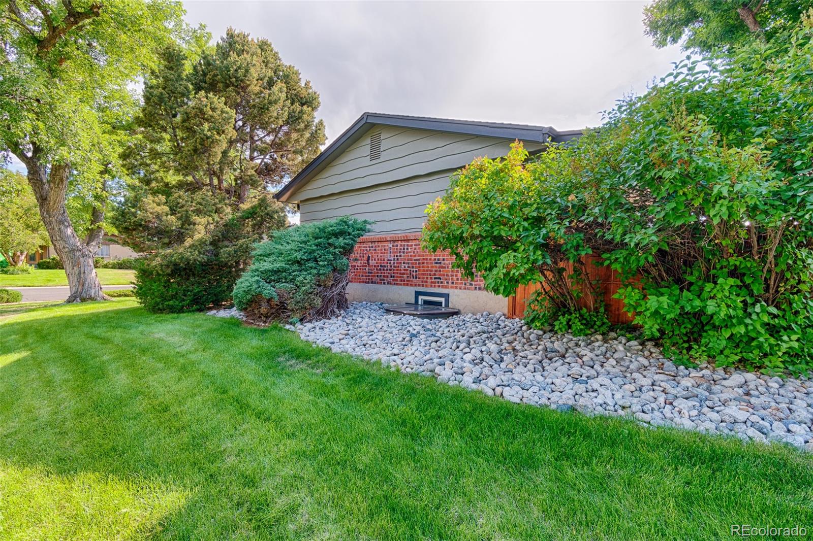 3767 E Fair Place