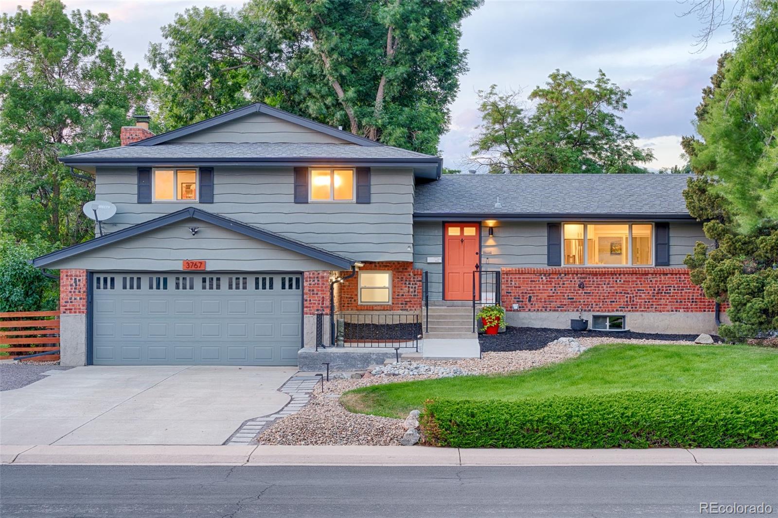 3767 E Fair Place